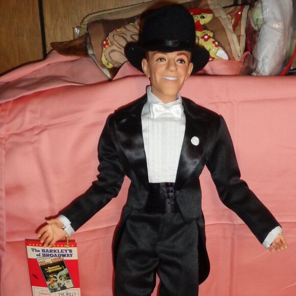 WORLD DOLL FRED ASTAIRE 19" VINYL DOLL-VERY NICE - Picture 1 of 5